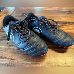 Puma Kids Soccer Cleats Size 2